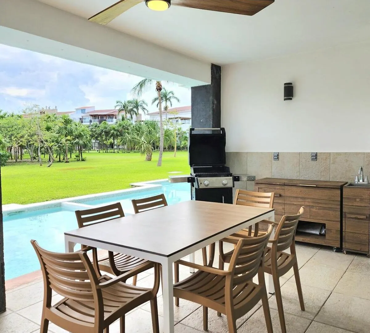 פלאייה דל כרמן Mareazul Lovely Swim-Up Family Apartment And Beach Club 0*, פלאייה דל כרמן